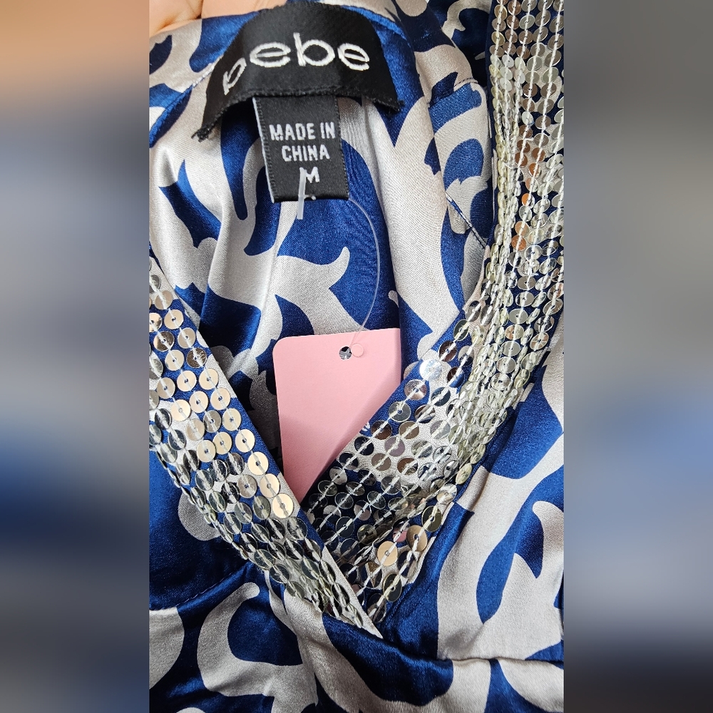 Bebe Blue and White Patterned Blouse - Picture 4 of 8